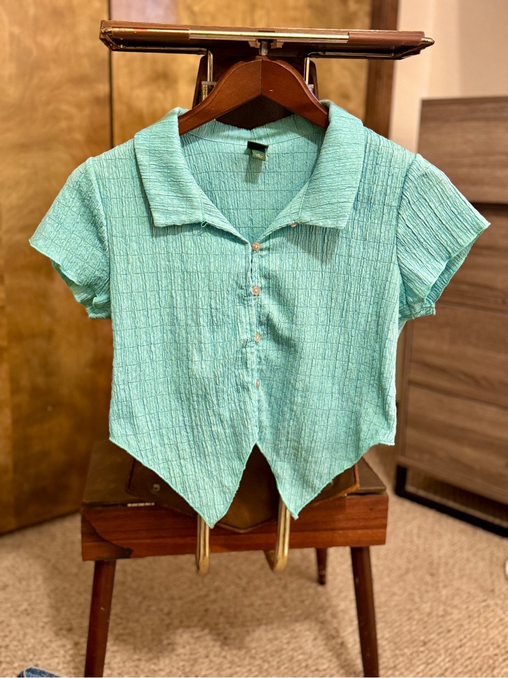 Light Teal Short Sleeve Button Front Crop Top
